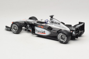 McLaren MP4-16 Mercedes #3 D. Coulthard F1 2001 Hot Wheels 1:18 50199 Fém – 5. kép a 6-ből