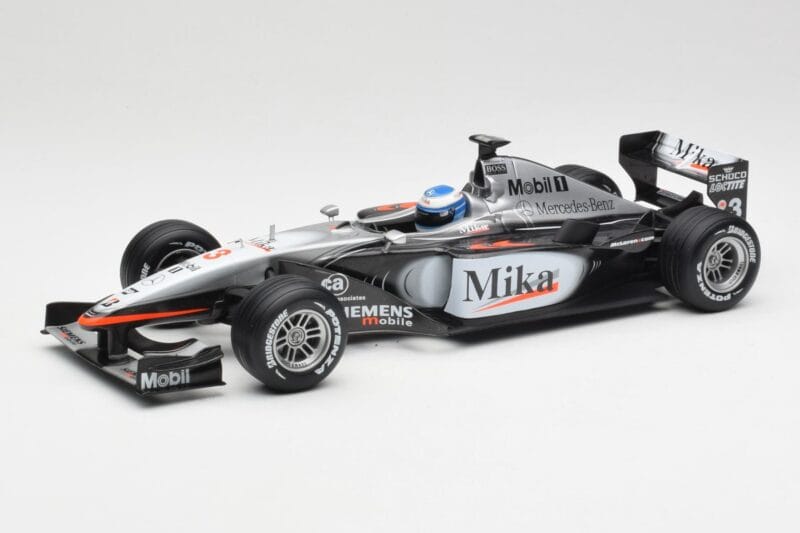 McLaren MP4-16 #4 M. Häkkinen F1 2001 Hot Wheels 1:18 50198 Fém