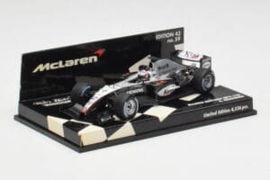McLaren MP4-19B #6 K. Raikkonen F1 2004 Minichamps 1:43 530044316 Fém – 3. kép a 5-ből
