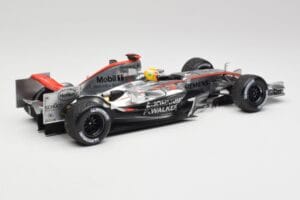 McLaren MP4-21 L. Hamilton Silverstone Test 2006 Minichamps 1:18 530061884 Fém – 2. kép a 6-ből
