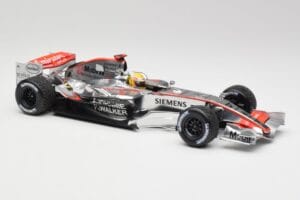 McLaren MP4-21 L. Hamilton Silverstone Test 2006 Minichamps 1:18 530061884 Fém – 4. kép a 6-ből