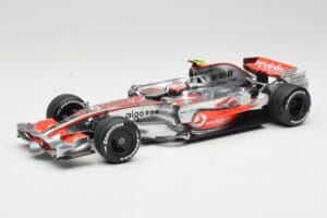 McLaren MP4-22 #2 L. Hamilton Canadian GP Winner 2007 Minichamps 1:18 530071822 Fém