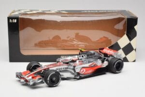 McLaren MP4-22 #2 L. Hamilton Canadian GP Winner 2007 Minichamps 1:18 530071822 Fém – 6. kép a 6-ből