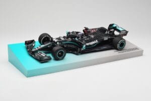 Mercedes AMG Petronas W11 #44 L. Hamilton Winner British GP 2020 Minichamps 1:18 113200444 Fém – 2. kép a 7-ből