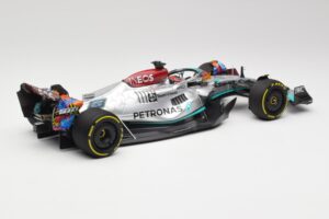 Mercedes AMG W13 E Performance Petronas #63 G. Russell Miami GP 2022 Minichamps 1:18 110220563 Fém – 2. kép a 7-ből