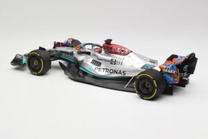 Mercedes AMG W13 E Performance Petronas #63 G. Russell Miami GP 2022 Minichamps 1:18 110220563 Fém – 5. kép a 7-ből