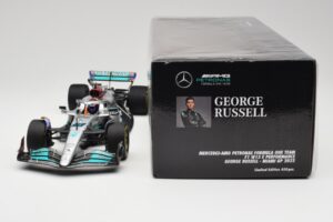 Mercedes AMG W13 E Performance Petronas #63 G. Russell Miami GP 2022 Minichamps 1:18 110220563 Fém – 6. kép a 7-ből