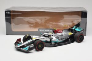 Mercedes AMG W13 E Performance Petronas #44 L. Hamilton Spanish GP 2022 Minichamps 1:18 110220044 Fém – 7. kép a 7-ből