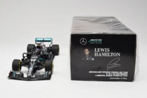 Mercedes AMG W11 Petronas #44 L. Hamilton Styrian GP Winner 2020 Minichamps 1:18 110200244 Gyanta – 6. kép a 7-ből