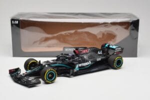 Mercedes AMG W11 Petronas #44 L. Hamilton Styrian GP Winner 2020 Minichamps 1:18 110200244 Gyanta – 7. kép a 7-ből