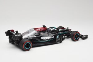 Mercedes AMG W12 Petronas #44 L. Hamilton Spanish GP 100th Pole 2021 Minichamps 1:18 110210444 Gyanta – 2. kép a 7-ből