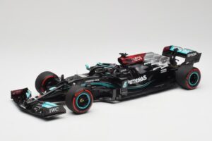 Mercedes AMG W12 Petronas #44 L. Hamilton Spanish GP 100th Pole 2021 Minichamps 1:18 110210444 Gyanta