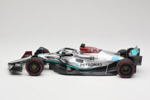 Mercedes AMG W13 E Performance Petronas #63 G. Russell Brazilian GP 1st Win 2022 Minichamps 1:18 110222163 Gyanta – 3. kép a 7-ből