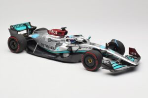 Mercedes AMG W13 E Performance Petronas #63 G. Russell Brazilian GP 1st Win 2022 Minichamps 1:18 110222163 Gyanta – 4. kép a 7-ből