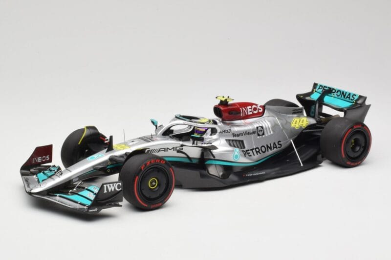 Mercedes AMG W13 E Performance Petronas #44 L. Hamilton Brazilian GP 2022 Minichamps 1:18 110222144 Gyanta