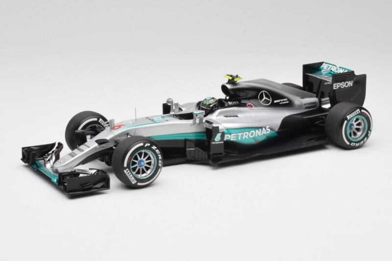 Mercedes AMG W07 #6 N. Rosberg Australia GP Winner 2016 Minichamps 1:18 110160006 Fém