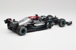 Mercedes AMG W12 #44 L. Hamilton Bahrain GP 2021 Minichamps 1:18 110210144 Fém – 2. kép a 7-ből