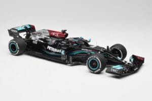 Mercedes AMG W12 #44 L. Hamilton Bahrain GP 2021 Minichamps 1:18 110210144 Fém – 4. kép a 7-ből