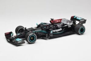 Mercedes AMG W12 #44 L. Hamilton Bahrain GP 2021 Minichamps 1:18 110210144 Fém