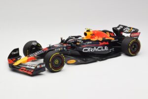 Oracle Red Bull Racing RB18 #11 S. Perez Abu Dhabi GP 2022 Minichamps 1:18 110222211 Fém