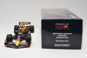Oracle Red Bull Racing RB18 #11 S. Perez Abu Dhabi GP 2022 Minichamps 1:18 110222211 Fém – 6. kép a 7-ből