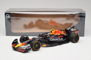 Oracle Red Bull Racing RB18 #11 S. Perez Abu Dhabi GP 2022 Minichamps 1:18 110222211 Fém – 7. kép a 7-ből