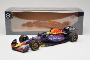 Oracle Red Bull Racing RB19 #33 M. Verstappen Las Vegas GP Winner 2023 Minichamps 1:18 110232201 Gyanta – 7. kép a 7-ből