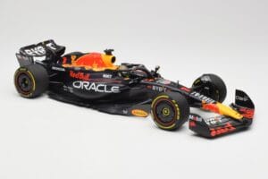 Oracle Red Bull Racing RB19 #1 M. Verstappen Winner Abu Dhabi GP 2023 Minichamps 1:18 110232301 Fém – 4. kép a 7-ből