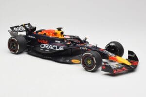 Oracle Red Bull Racing RB20 #1 M. Verstappen Winner Bahrain GP 2024 Minichamps 1:18 110240101 Fém – 4. kép a 7-ből