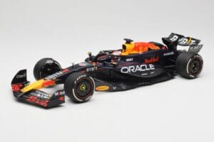 Oracle Red Bull Racing RB20 #1 M. Verstappen Winner Bahrain GP 2024 Minichamps 1:18 110240101 Fém