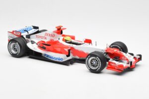 Panasonic Toyota Racing TF106 #8 R. Schumacher F1 2006 Minichamps 1:18 100060007 Fém – 4. kép a 6-ből