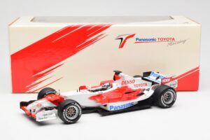 Toyota TF106 Panasonic Toyota Racing J. Trulli F1 Presentation 2006 Minichamps 1:18 AM59554H Fém – 6. kép a 6-ből