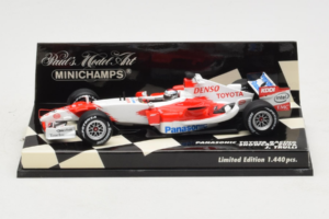 Toyota TF106 Panasonic #12 J. Trulli Panasonic Toyota Racing Showcar 2006 Minichamps 1:43 400060078 Fém