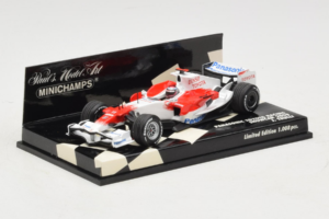 Toyota TF108 #9 J. Trulli Panasonic Toyota Racing Showcar F1 2008 Minichamps 1:43 400080081 Fém – 2. kép a 5-ből