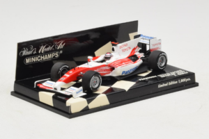 Toyota TF109 #9 J. Trulli Panasonic Toyota Racing Showcar F1 2009 Minichamps 1:43 400090079 Fém – 2. kép a 5-ből