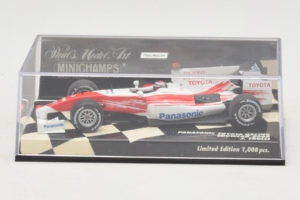 Toyota TF109 #9 J. Trulli Panasonic Toyota Racing Showcar F1 2009 Minichamps 1:43 400090079 Fém – 4. kép a 5-ből