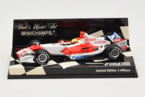 Toyota TF106 Panasonic #11 R. Schumacher Panasonic Toyota Racing Showcar 2006 Minichamps 1:43 400060077 Fém