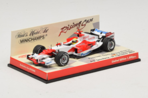 Panasonic Toyota Racing TF107 R. Schumacher F1 Showcar 2007 Minichamps 1:43 403070081 Fém – 2. kép a 5-ből