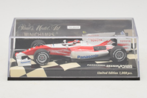 Toyota TF109 #10 T. Glock Panasonic Toyota Racing Showcar F1 2009 Minichamps 1:43 400090080 Fém – 4. kép a 5-ből
