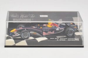 Red Bull RB1 Cosworth S. Speed Test Car 2005 Minichamps 1:43 400050137 Fém – 5. kép a 5-ből