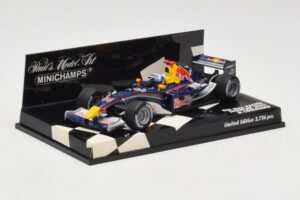Red Bull Racing D. Coulthard Showcar 2005 Minichamps 1:43 400050084 Fém – 2. kép a 5-ből