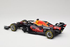 Red Bull Racing Honda RB16B #33 M. Verstappen Mexican GP Winner 2021 Minichamps 1:18 110211933 Gyanta – 5. kép a 6-ből