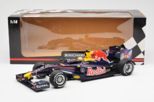 Red Bull RB6 #7 M. Webber Red Bull Racing Showcar 2010 Minichamps 1:18 150100076-R1 Fém – 6. kép a 6-ből