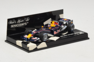 Red Bull Racing RB1 V. Liuzzi Test Driver F1 2005 Minichamps 1:43 400050115 Fém – 2. kép a 5-ből