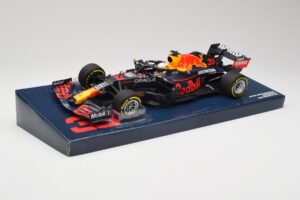 Red Bull Racing Honda RB16B #33 M. Verstappen Emilia Romagna GP 2021 Case Edition Minichamps 1:18 113210133 Gyanta – 2. kép a 7-ből