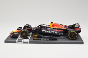 Oracle Red Bull Racing RB18 #33 M. Verstappen Belgian GP 2022 Minichamps 1:18 113221401 Gyanta