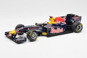 Red Bull Racing Renault RB6 #5 S. Vettel F1 World Champion 2010 Minichamps 1:18 110100005 Fém