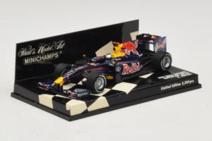 Red Bull Racing RB6 S. Vettel F1 Showcar 2010 Minichamps 1:43 400100075 Fém – 2. kép a 5-ből