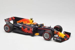 Red Bull Racing RB13 Tag Heuer #33 M. Verstappen Australian GP 2017 Minichamps 1:18 110170033 Gyanta – 4. kép a 7-ből