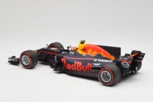 Red Bull Racing RB13 Tag Heuer #33 M. Verstappen Australian GP 2017 Minichamps 1:18 110170033 Gyanta – 5. kép a 7-ből